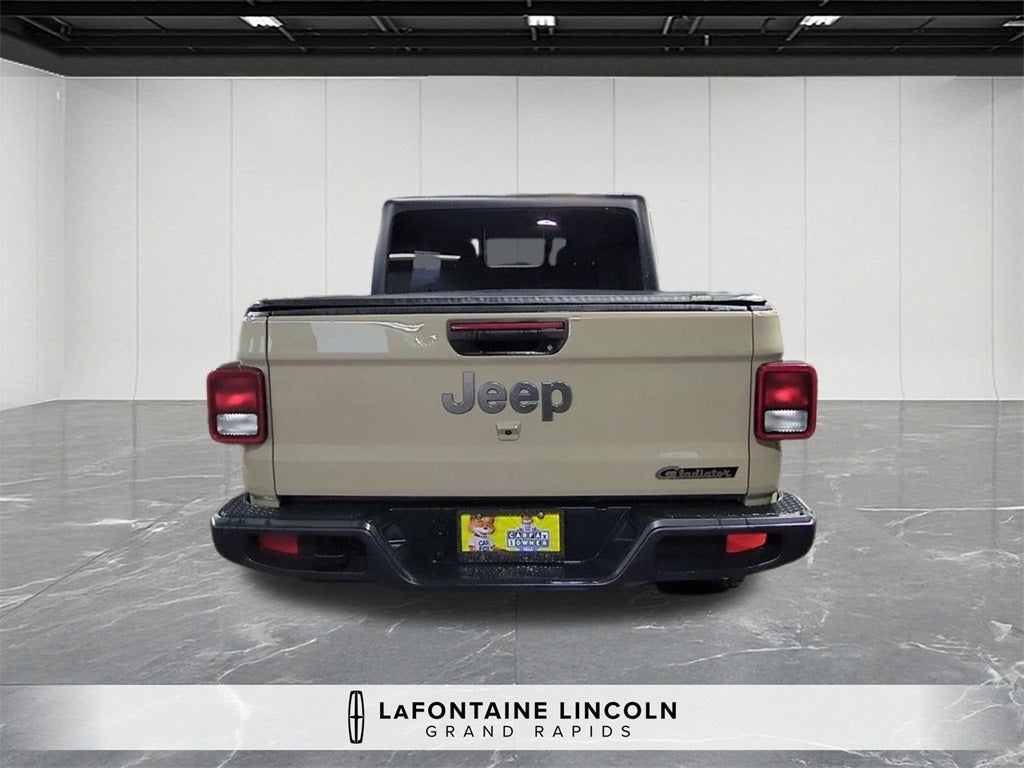 2022 Jeep Gladiator Overland