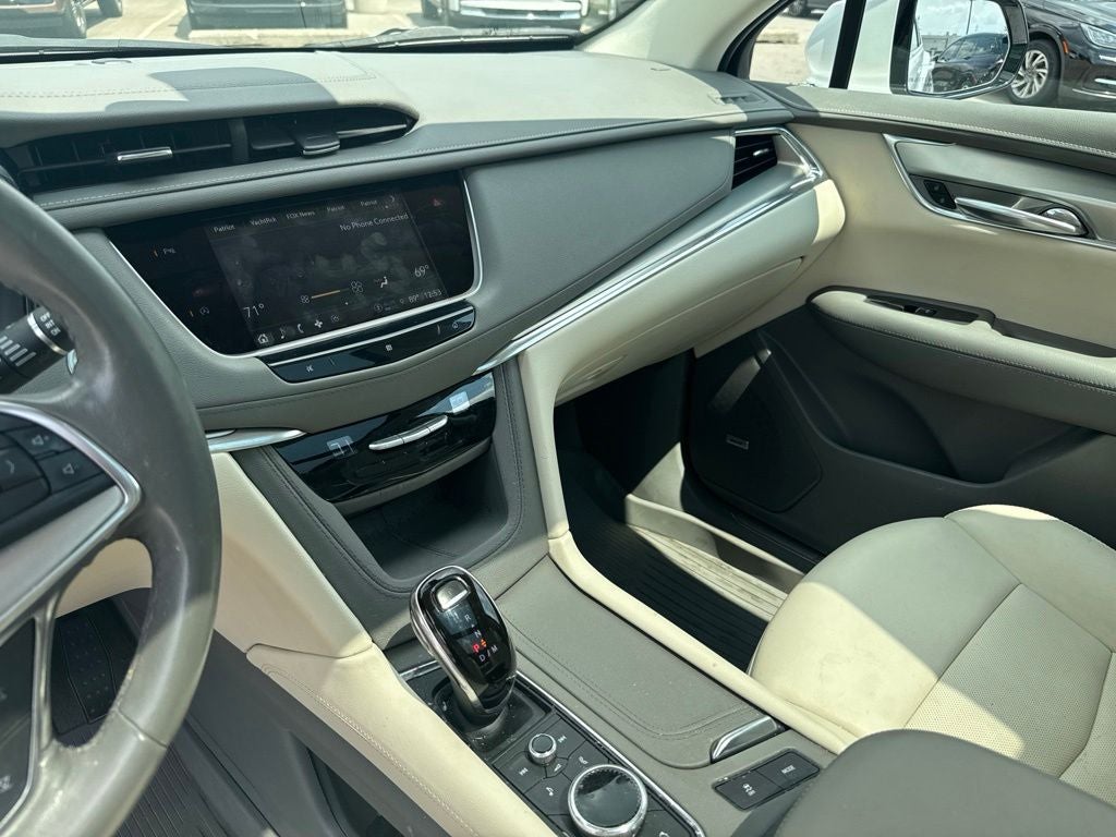 2021 Cadillac XT5 Premium Luxury