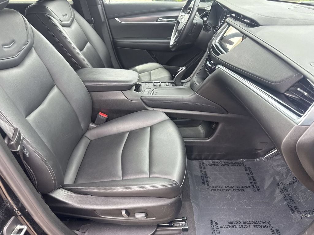 2021 Cadillac XT6 Luxury