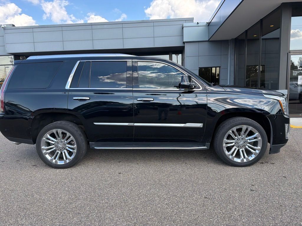 2020 Cadillac Escalade Premium Luxury