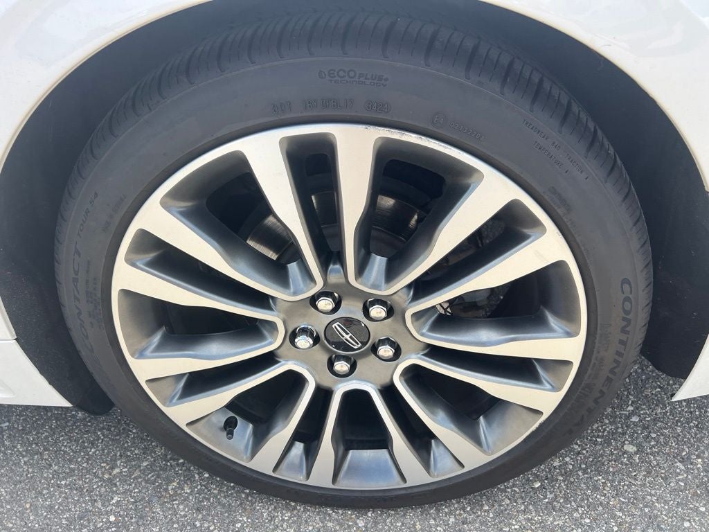 2019 Lincoln Continental Select
