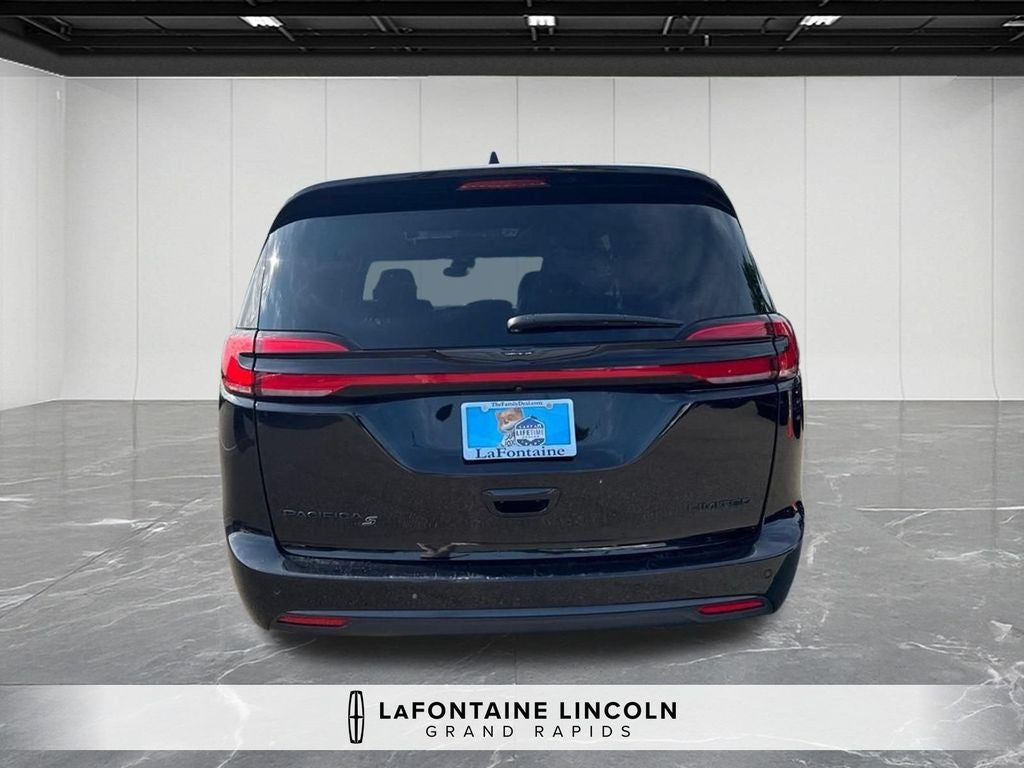 2025 Chrysler Pacifica Limited