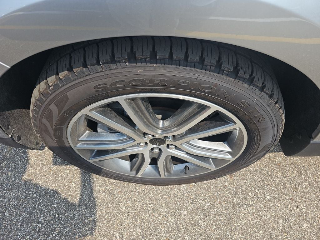 2024 Ford Edge Titanium