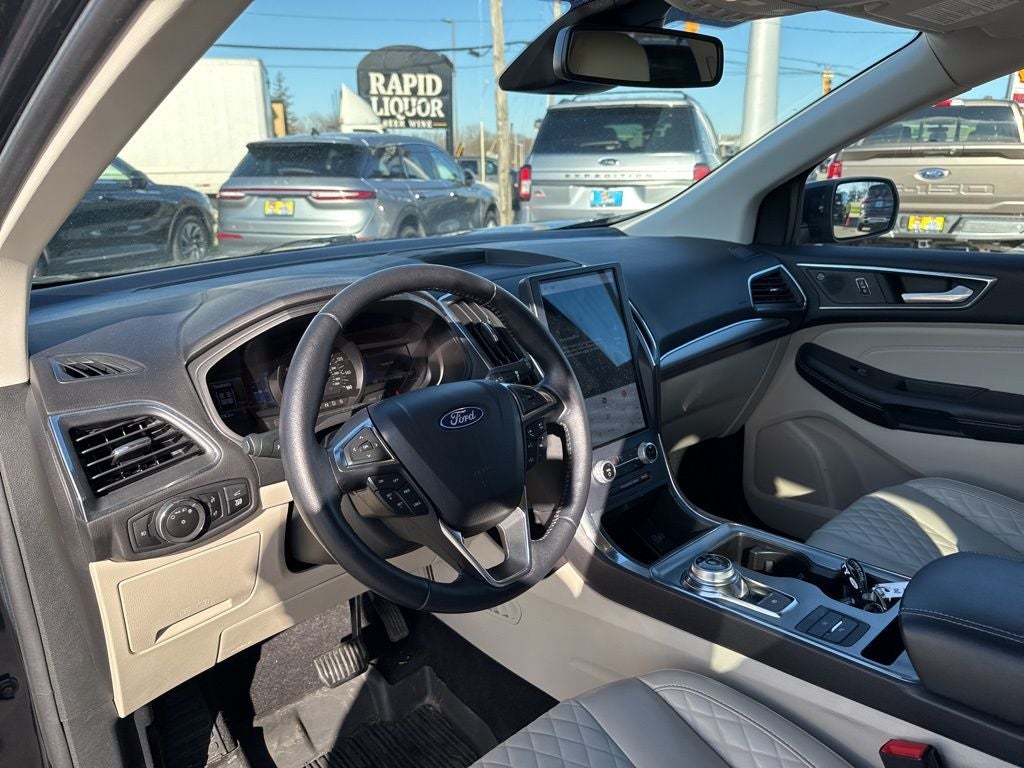 2023 Ford Edge Titanium
