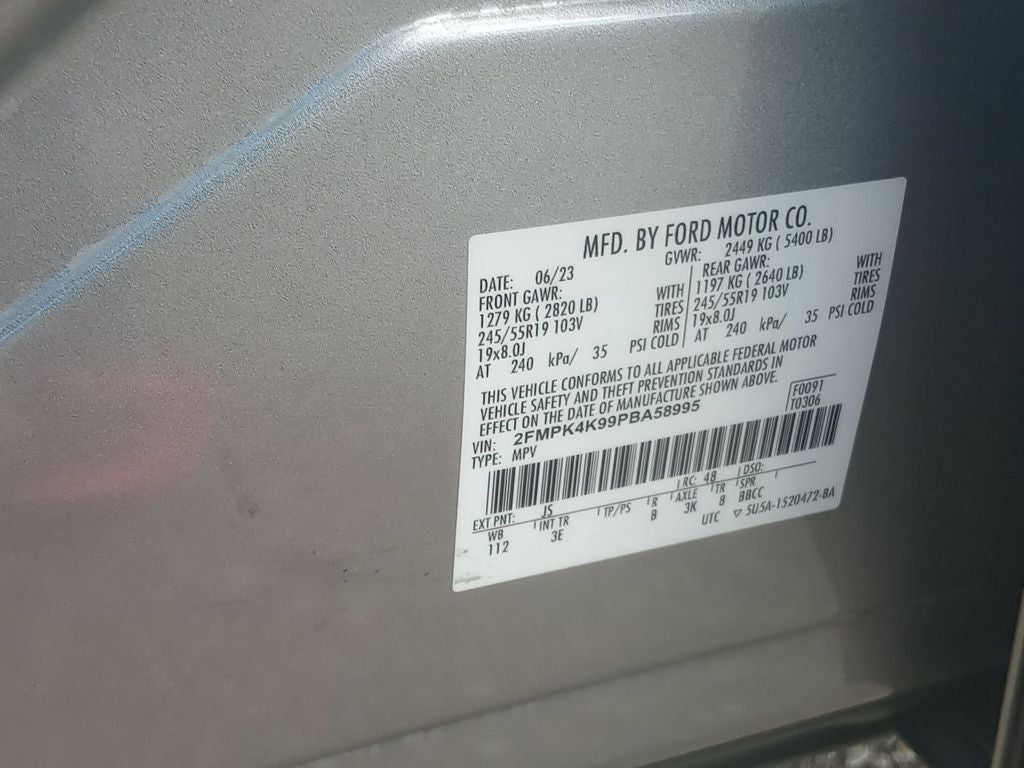 2023 Ford Edge Titanium