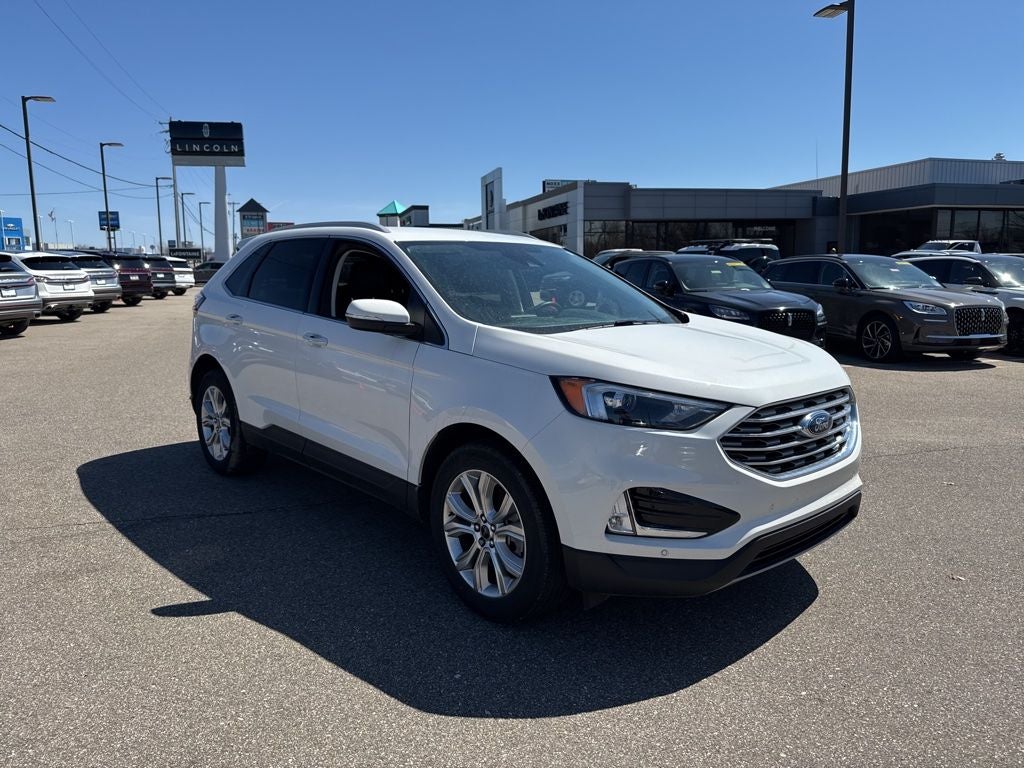 2023 Ford Edge Titanium