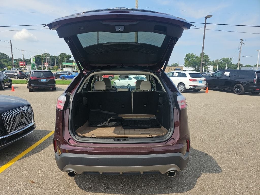 2023 Ford Edge Titanium