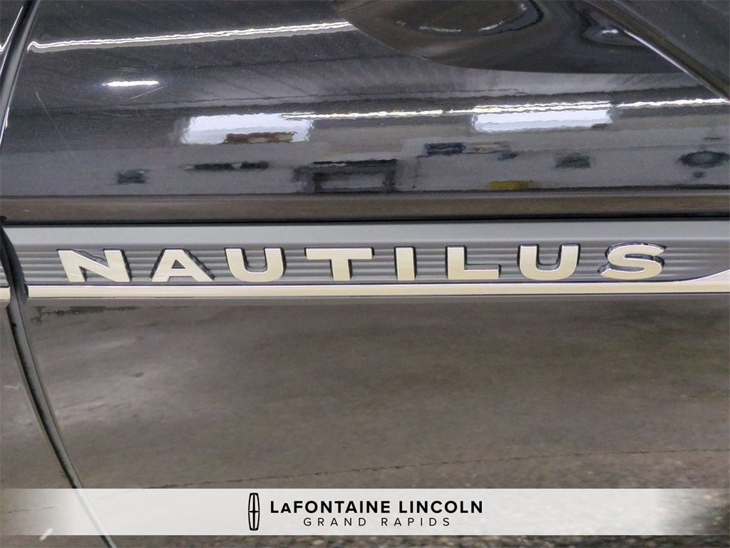 2023 Lincoln Nautilus Standard
