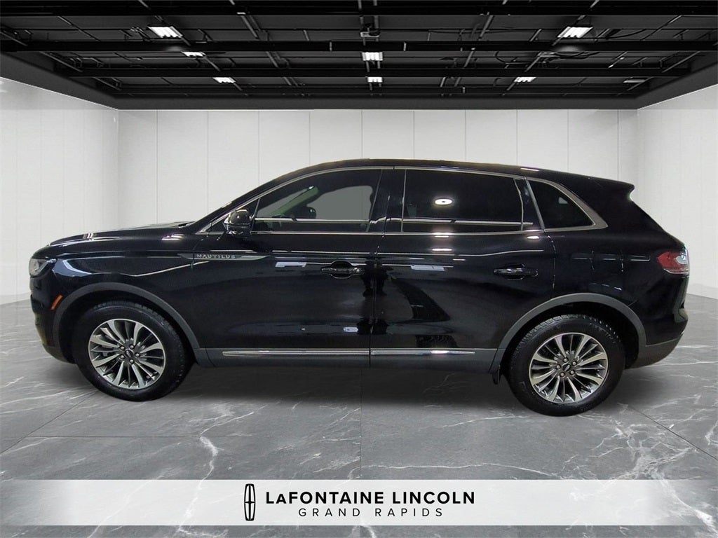 2023 Lincoln Nautilus Standard