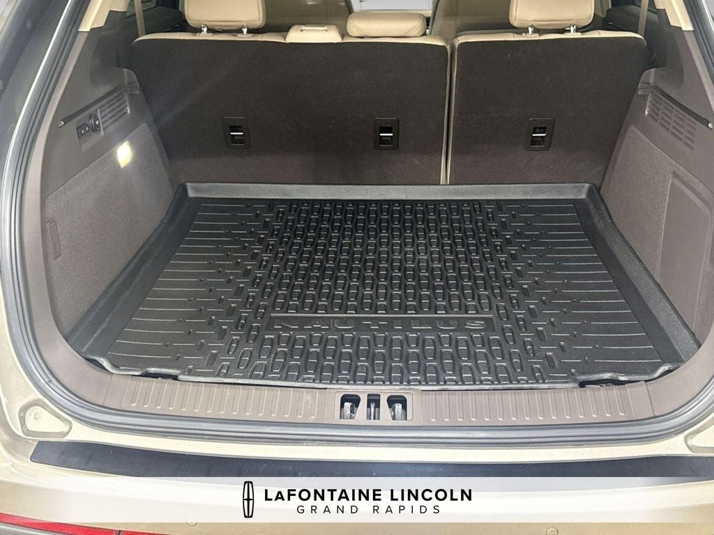 2023 Lincoln Nautilus Standard