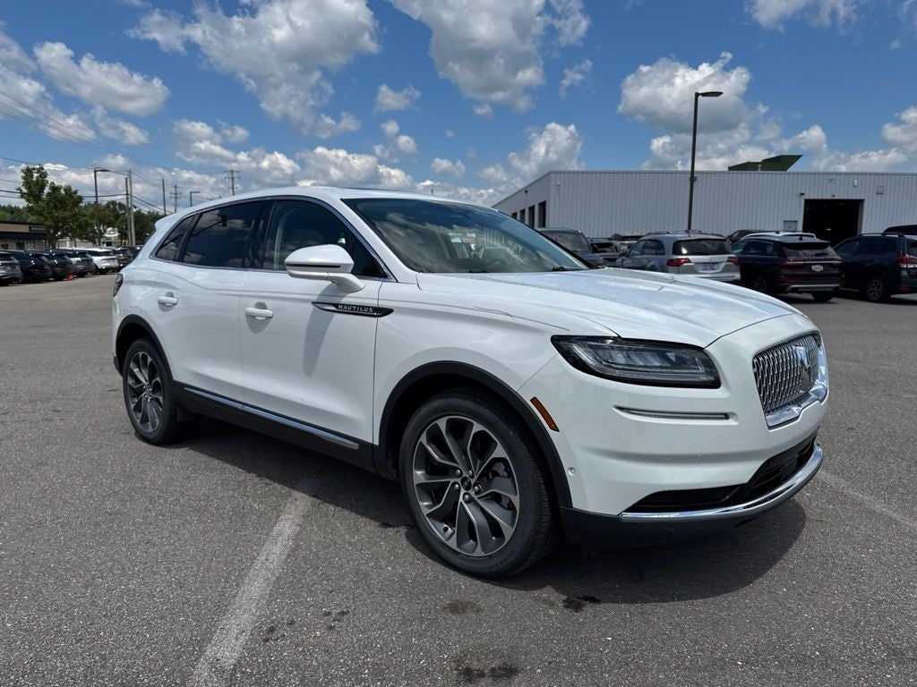 2023 Lincoln Nautilus Reserve