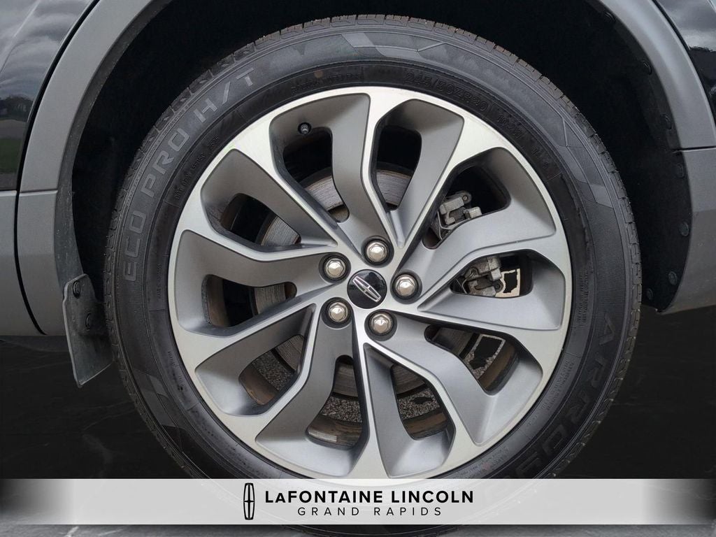 2022 Lincoln Nautilus Reserve