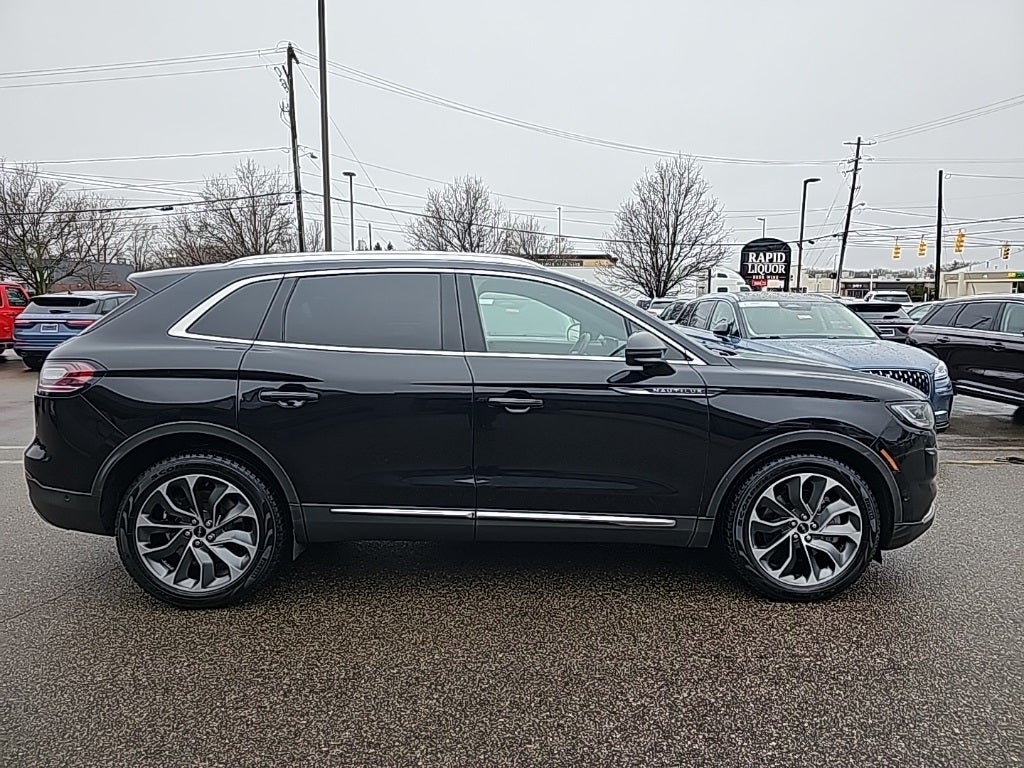 2022 Lincoln Nautilus Reserve