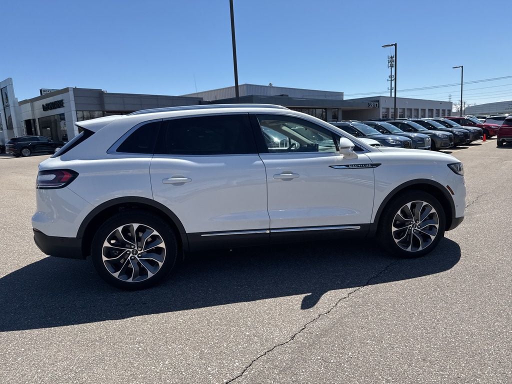 2023 Lincoln Nautilus Reserve