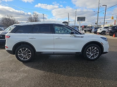 2022 Lincoln Corsair Standard