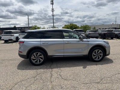 2023 Lincoln Corsair Standard