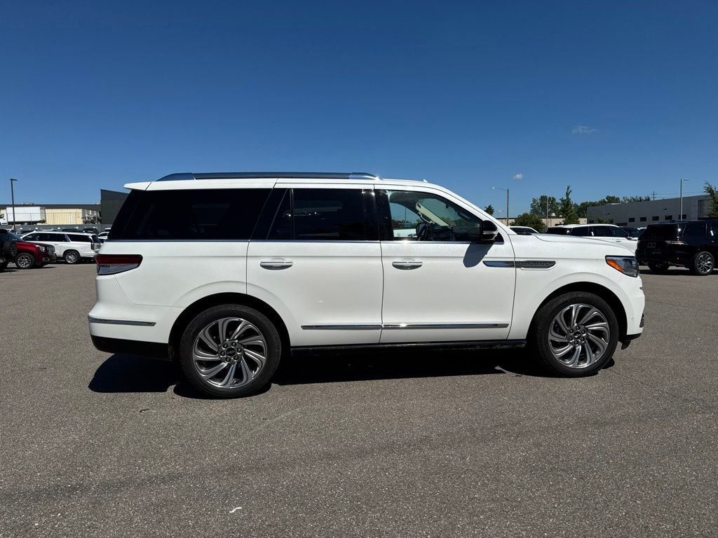 2022 Lincoln Navigator Reserve
