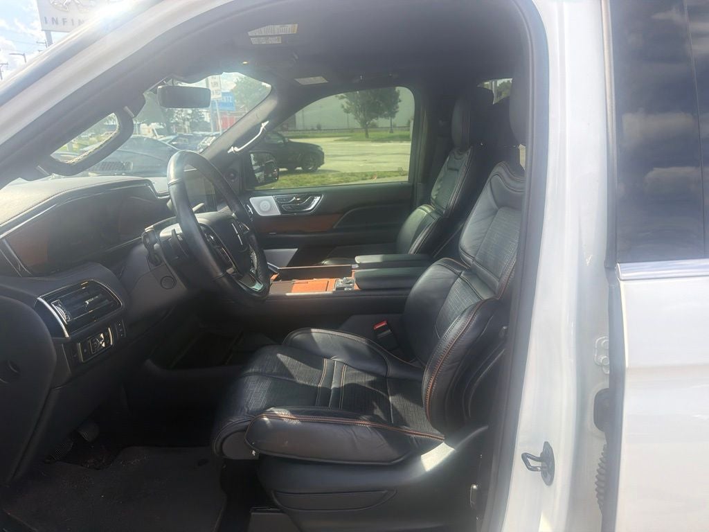 2024 Lincoln Navigator Black Label