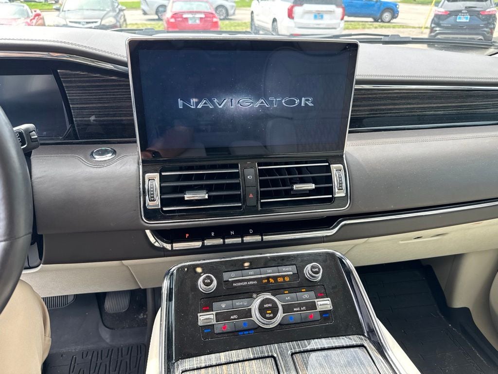 2023 Lincoln Navigator Black Label