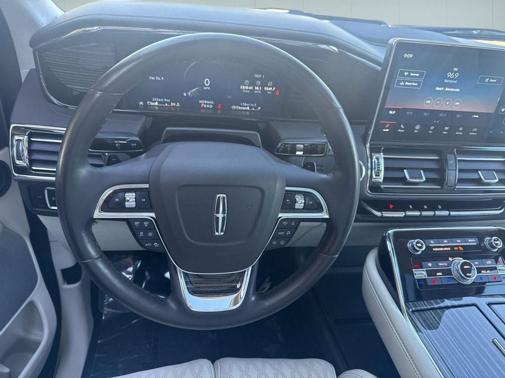 2023 Lincoln Navigator Black Label