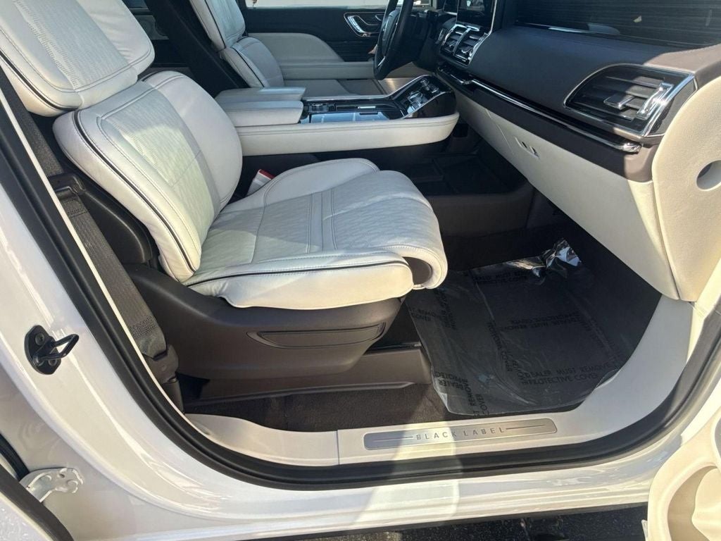 2023 Lincoln Navigator Black Label