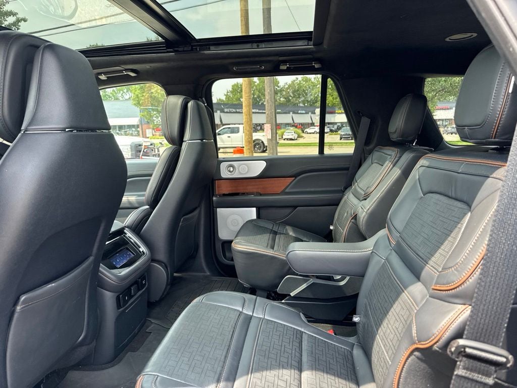 2024 Lincoln Navigator Black Label