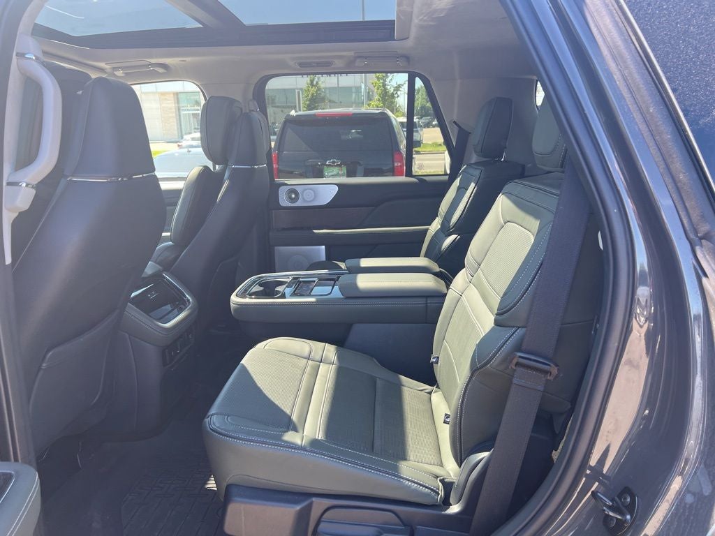2023 Lincoln Navigator Black Label
