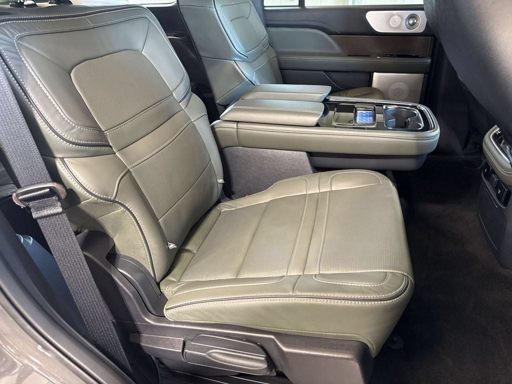 2023 Lincoln Navigator Black Label