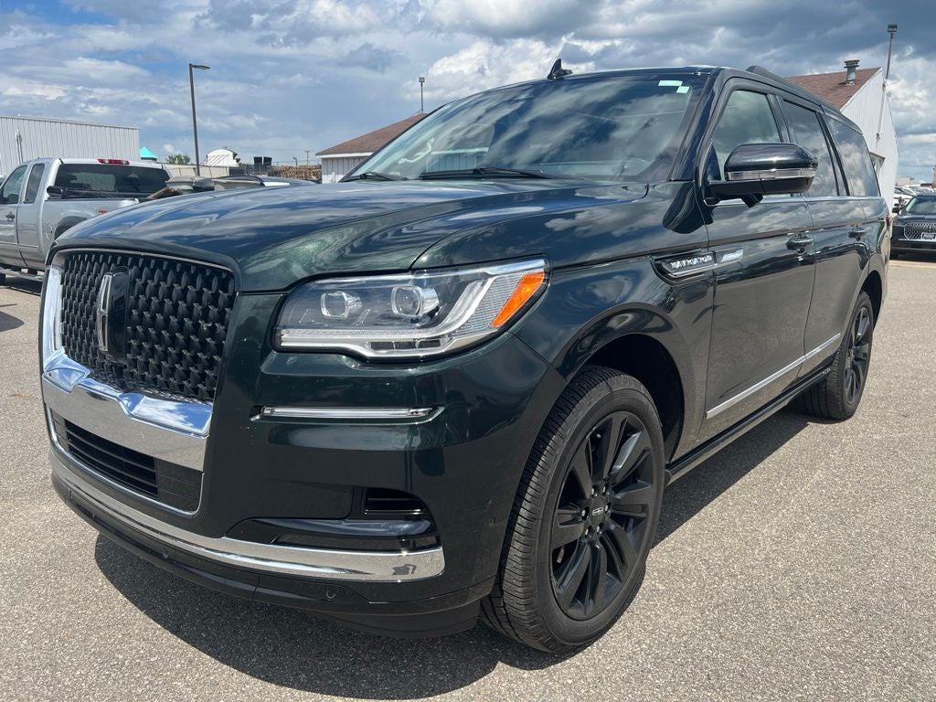 2022 Lincoln Navigator Black Label