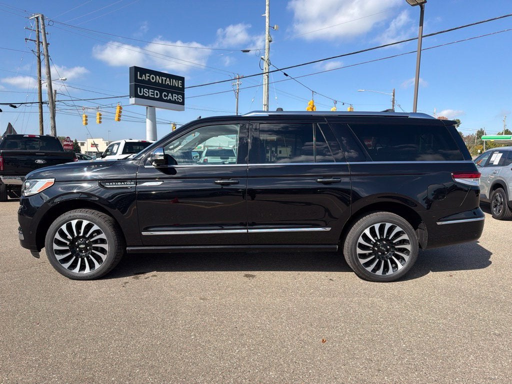2023 Lincoln Navigator L Black Label