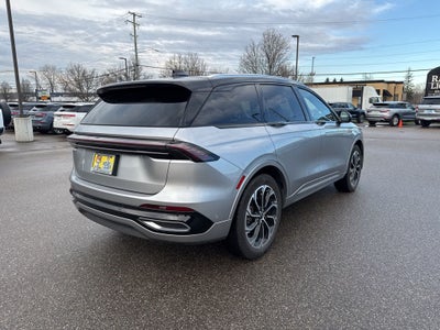 2024 Lincoln Nautilus Reserve