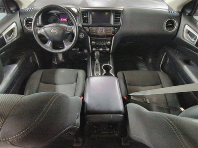 2020 Nissan Pathfinder SV