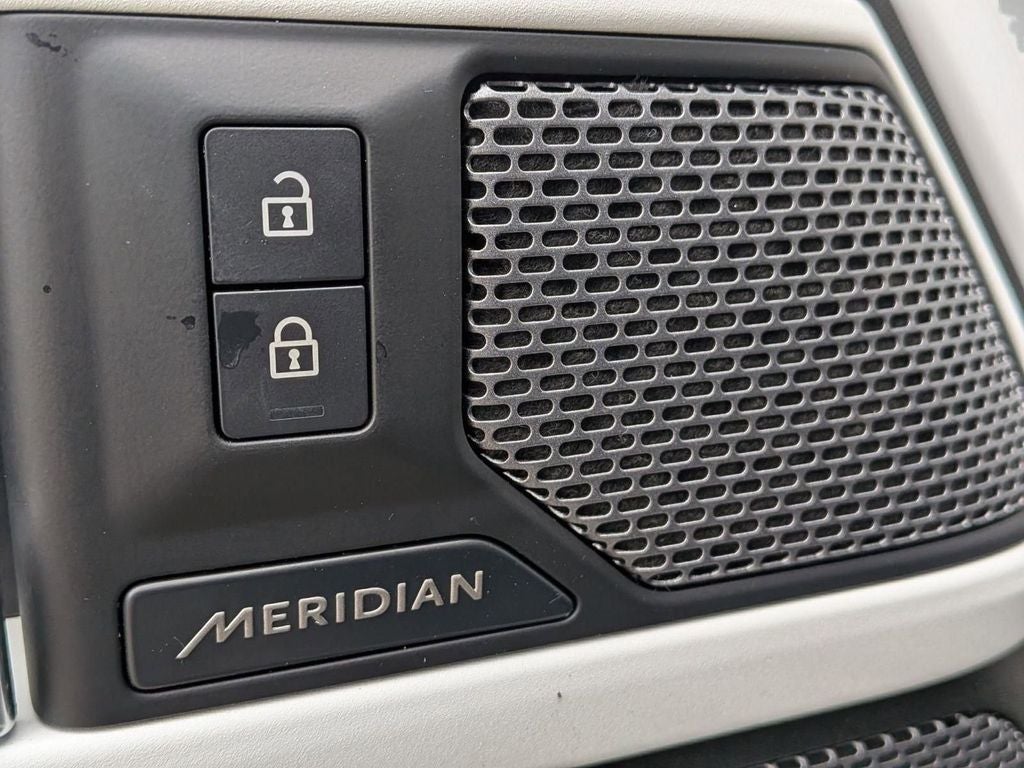 2023 Land Rover Defender 110 S