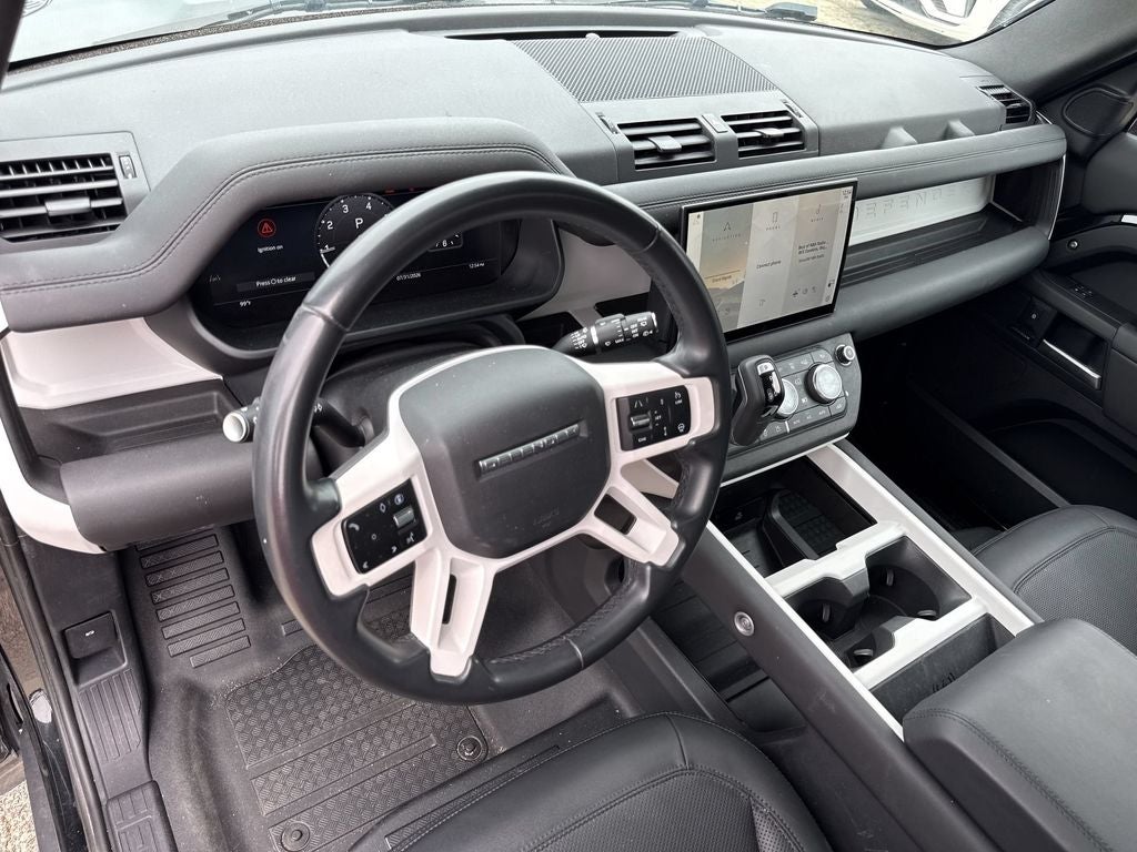 2025 Land Rover Defender 110 S