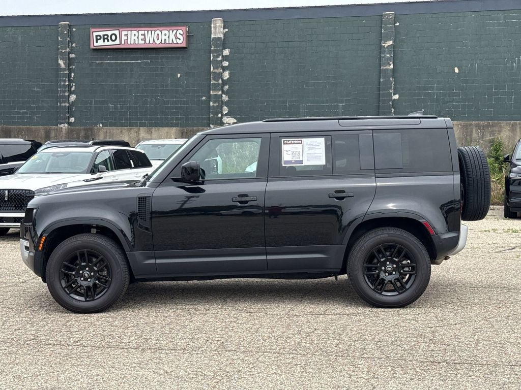 2025 Land Rover Defender 110 S
