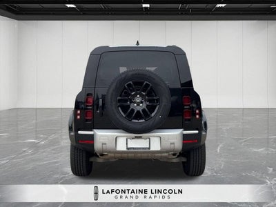 2025 Land Rover Defender 110 S