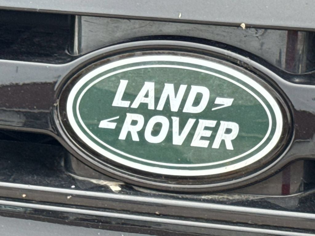 2025 Land Rover Defender 110 S