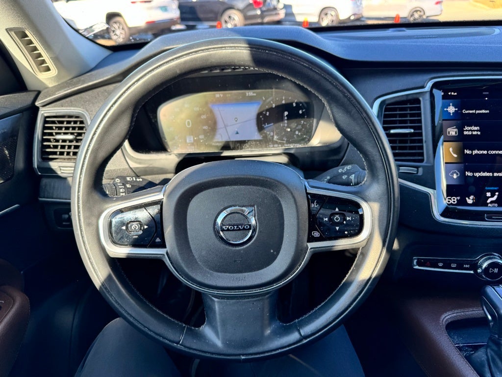2020 Volvo XC90 T6 Momentum