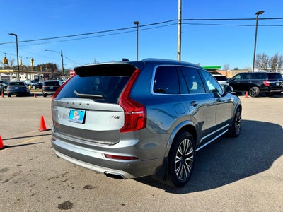 2020 Volvo XC90 T6 Momentum