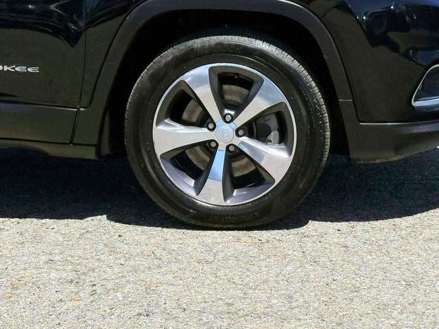 2019 Jeep Cherokee Limited FWD