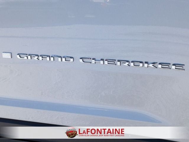 2023 Jeep Grand Cherokee Laredo 4x4