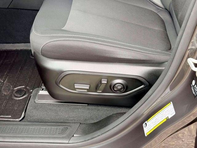 2024 Jeep Grand Cherokee L Laredo 4x4