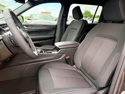 2024 Jeep Grand Cherokee L Laredo 4x4