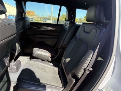 2023 Jeep Grand Cherokee L Altitude 4x4