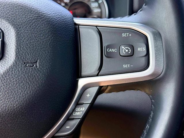 2024 RAM 1500 Big Horn Crew Cab 4x4 5'7' Box
