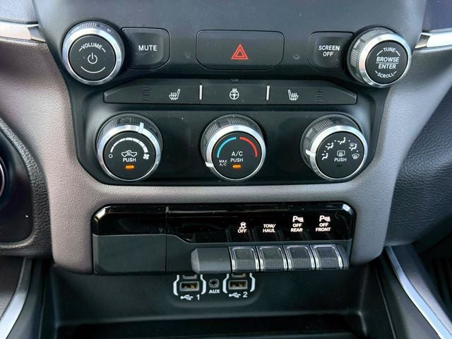 2024 RAM 1500 Big Horn Crew Cab 4x4 5'7' Box