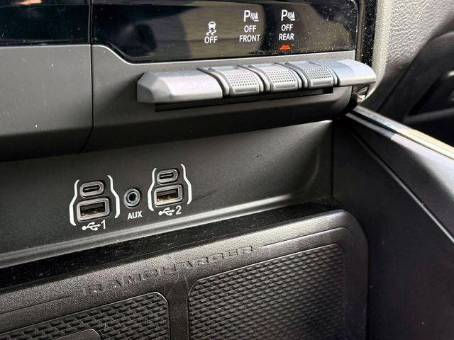 2025 RAM 1500 Big Horn Crew Cab 4x4 5'7' Box
