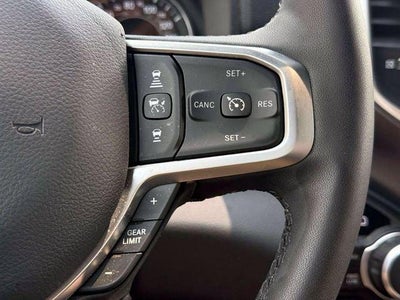 2025 RAM 1500 Big Horn Crew Cab 4x4 5'7' Box