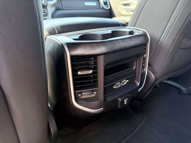 2020 RAM 1500 Big Horn Crew Cab 4x4 5'7' Box