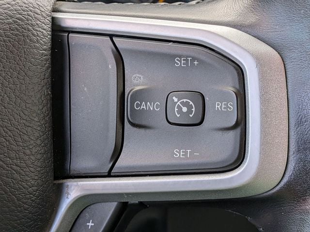 2021 RAM 1500 Big Horn Crew Cab 4x4 5'7' Box